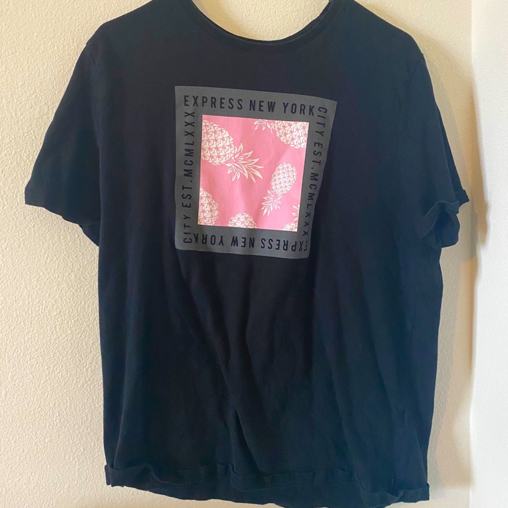 Express Graphic T
